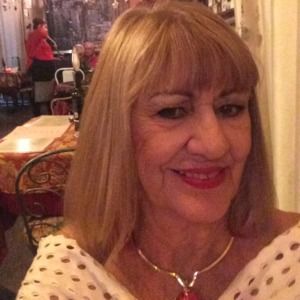 Meet your Posher, Beverly